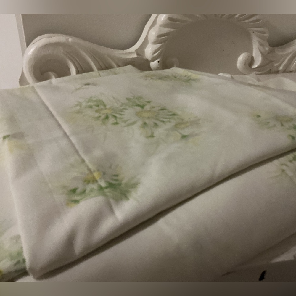 Vintage Springmaid Daisy Sheet Set